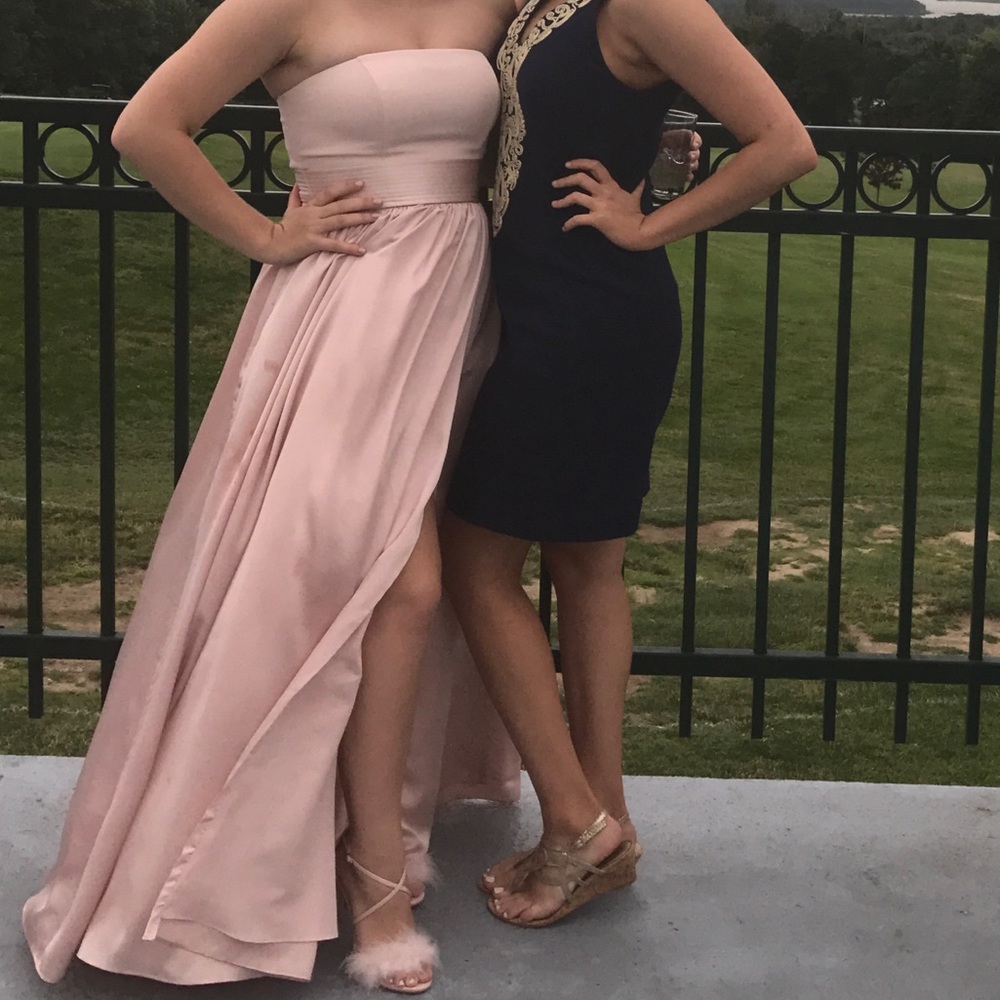 Vera Wang gown